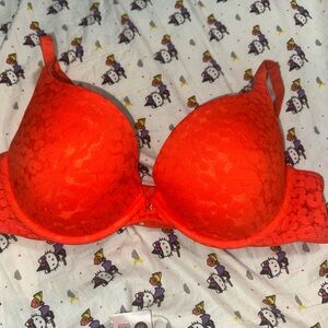 Savage x fenty  Vibrant Red Lace Bra